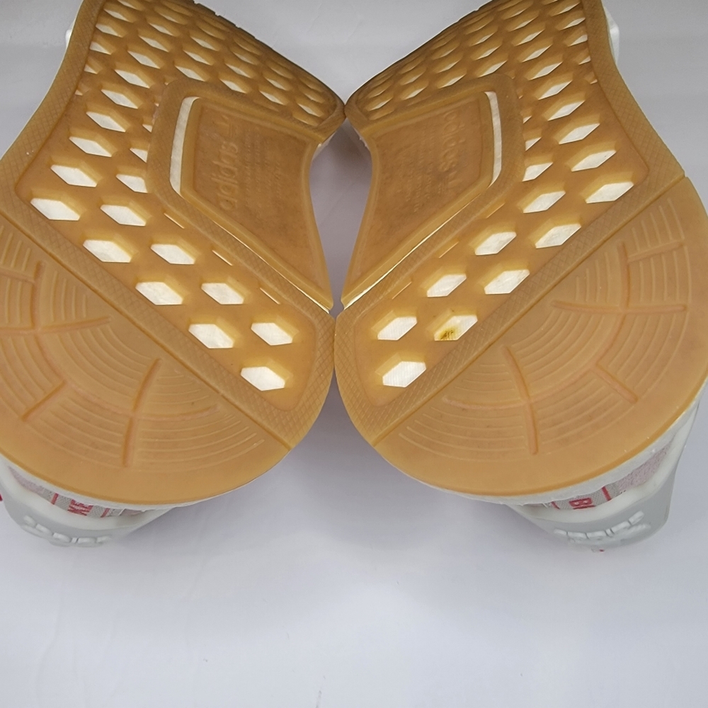 Adidas Boost NMD_R1 'PINK GUM' Style BB7588 Size 7 - Picture 16 of 16
